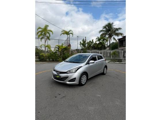 HYUNDAI HB20 1.0 COMFORT 12V FLEX 4P MANUAL HYUNDAI HB20 1.0 COMFORT 12V FLEX 4P MANUAL